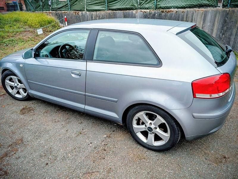 Gebraucht Audi A3 Performance 105 PS (77 kW) 2003 Silber Kleinwagen