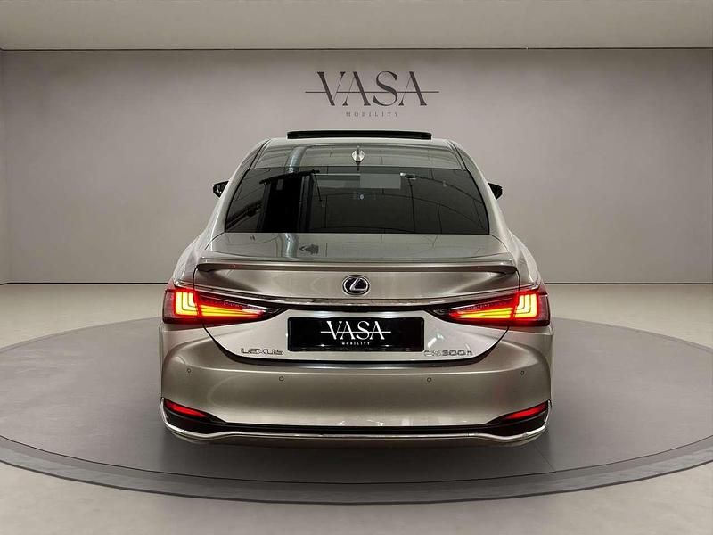 Gebraucht Lexus ES300 Executive Line 178 PS (130 kW) 2022 Sonic titanium Limousine