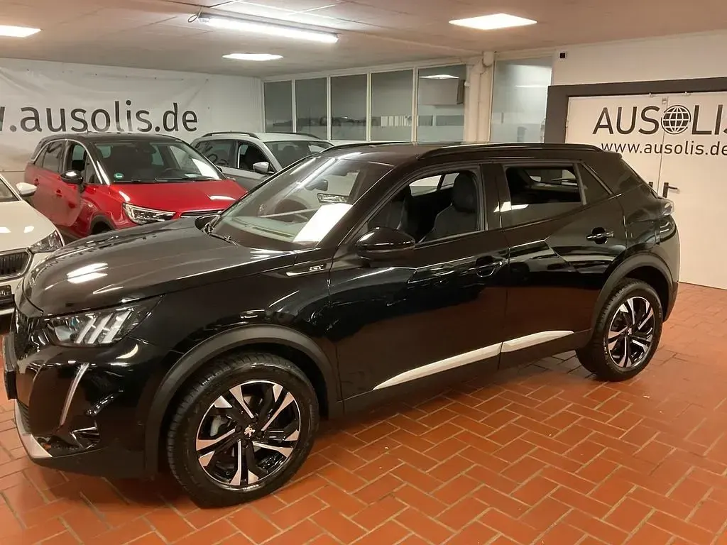 Gebraucht Peugeot 2008 GT 110 PS (80 kW) 2022 Perla nera (metallic) SUV