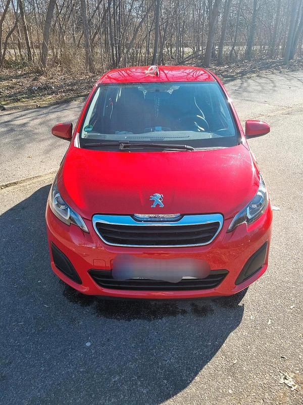 Gebraucht Peugeot 108 Active 68 PS (50 kW) 2017 Rot Kleinwagen