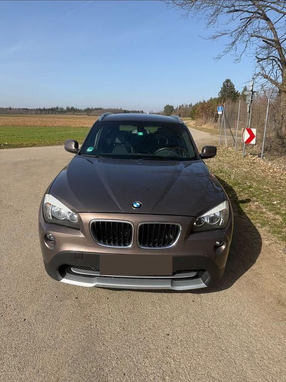 Second-hand BMW X1 143 CP (105 kW) 2012 Maro SUV