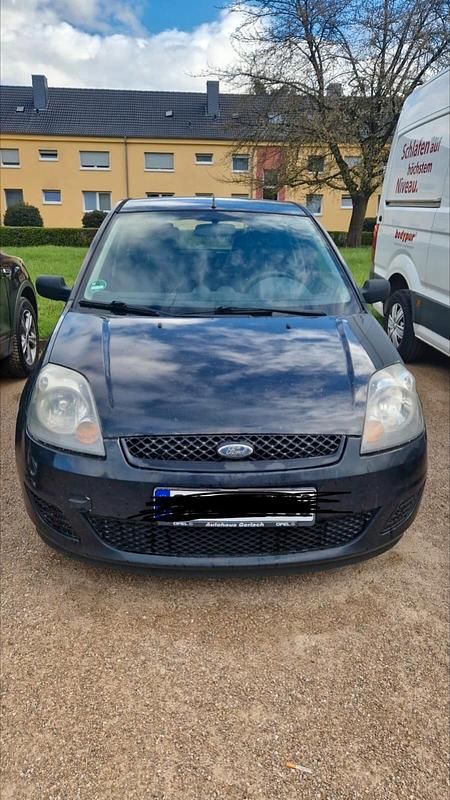 Gebraucht Ford Fiesta 70 PS (51 kW) 2006 Blau Kleinwagen