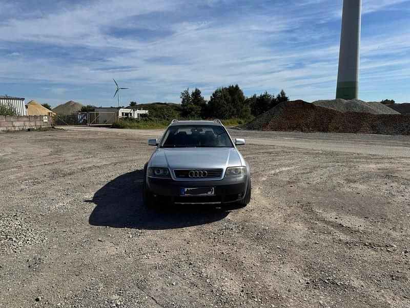 Silber Gebraucht 2001 Audi A6 Kombi | 4.000 € (Fairer Preis) - Bild 1/4