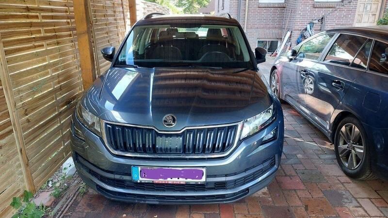 Grau Gebraucht 2019 Skoda Kodiaq Active SUV | 18.750 € (Superpreis) - Bild 1/4