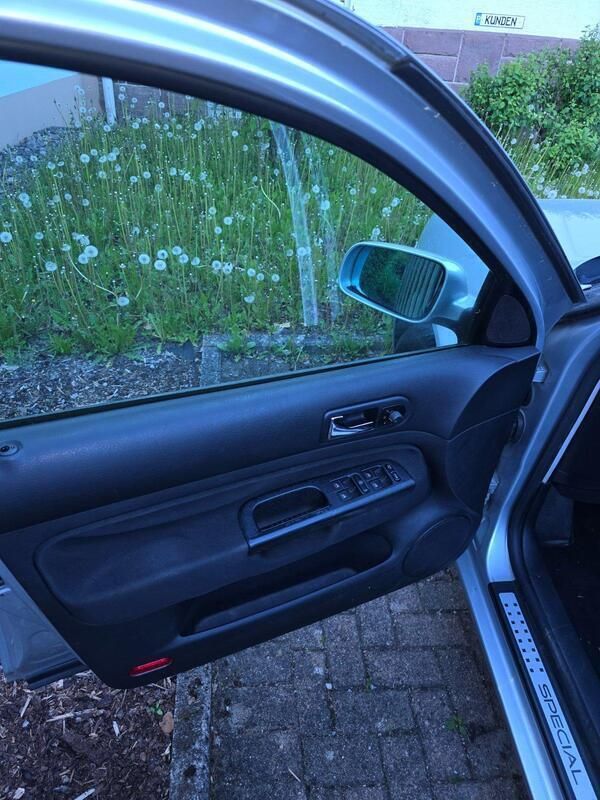 Gebraucht 2002 VW Golf IV Kombi | 1.750 € (Etwas zu teuer) - Bild 1/4