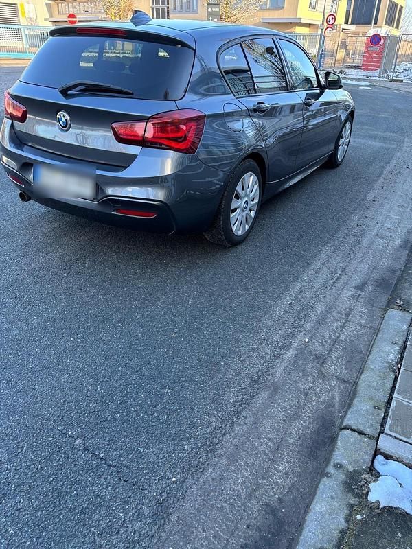 Gebraucht BMW 118 M Sport 136 PS (100 kW) 2017 Grau Kleinwagen
