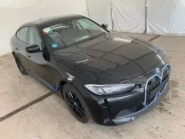 Gebraucht BMW i4 Sport Line 250 kW (340 PS) 2023 Schwarz ii Limousine