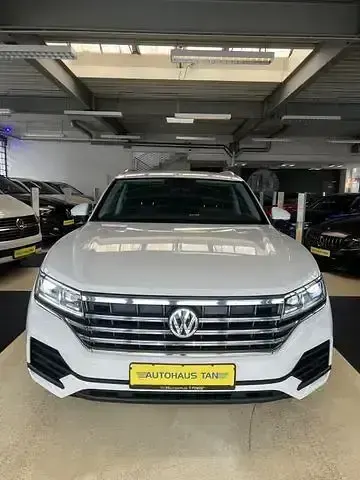 Second-hand VW Touareg 231 CP (169 kW) 2019 Alb SUV