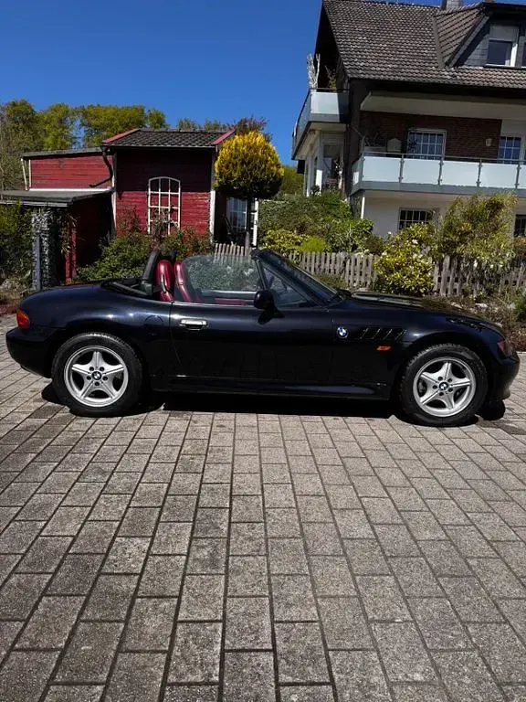 Gebraucht BMW Z3 Sport Line 118 PS (86 kW) 1997 Schwarz Cabrio