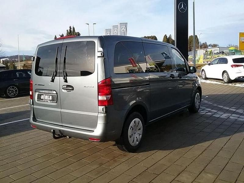 Gebraucht Mercedes Vito 163 PS (119 kW) 2016 Flintgrau metallic (metallic) Van