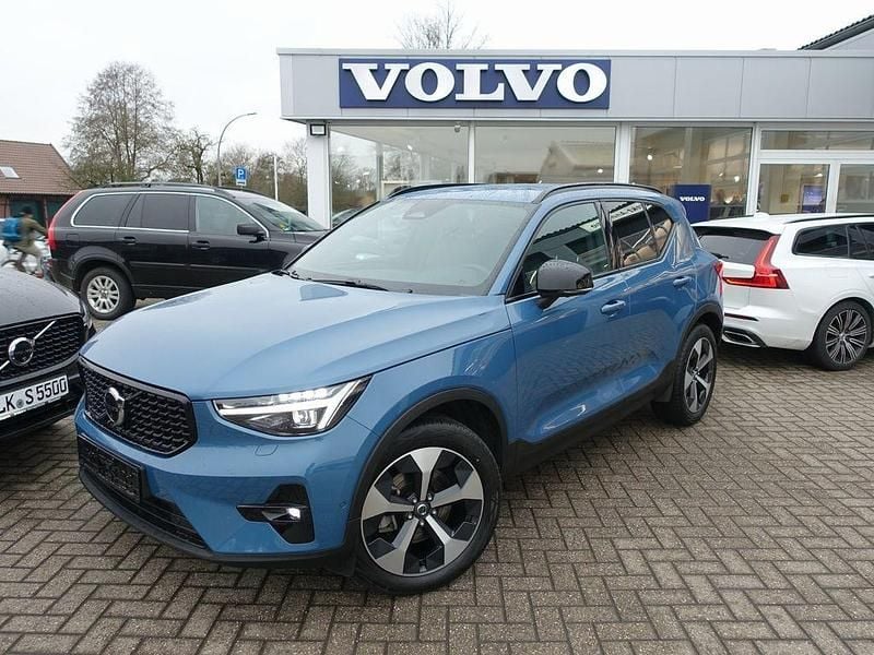 Gebraucht Volvo XC40 Plus 163 PS (119 kW) 2025 Blau SUV