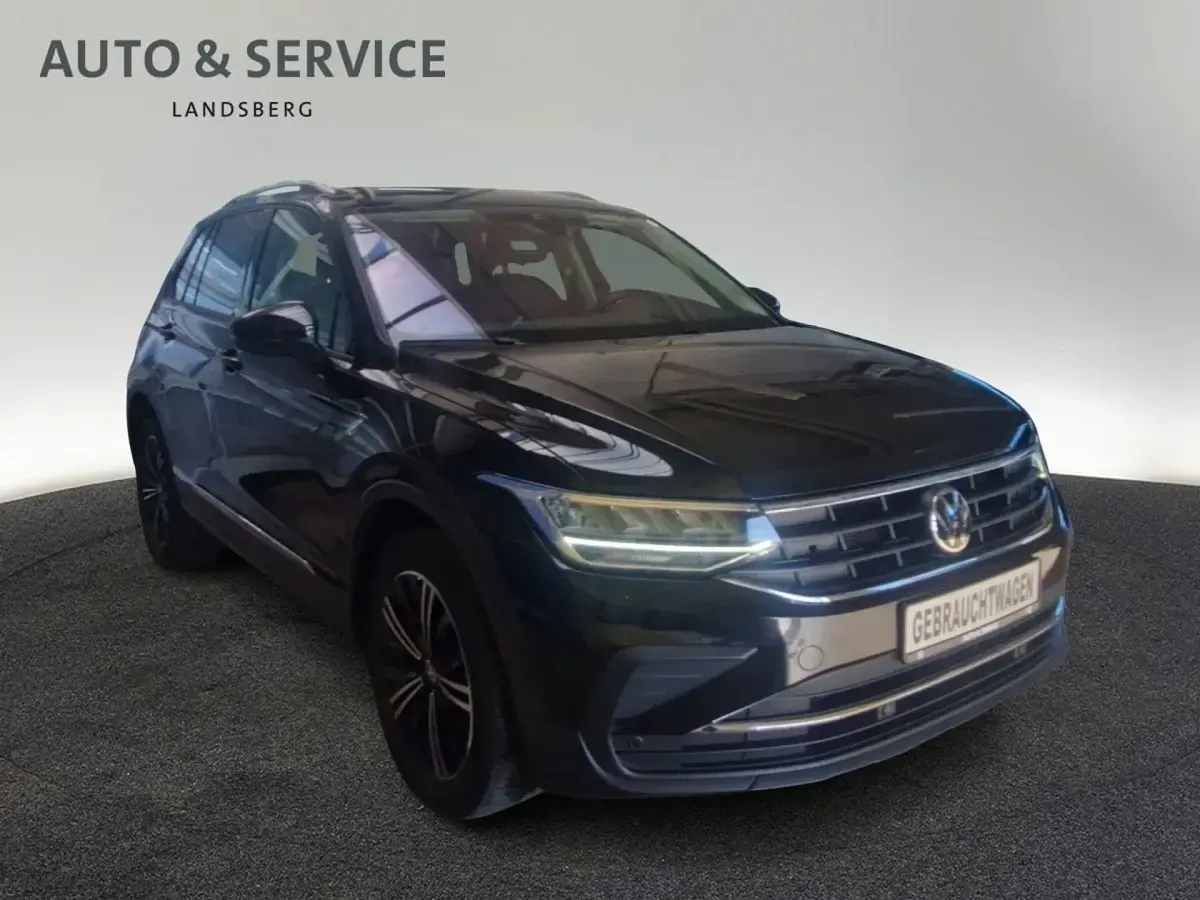 Gebraucht VW Tiguan Active 150 PS (110 kW) 2022 Schwarz SUV