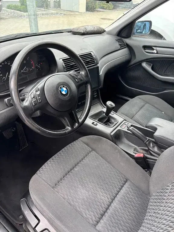 Gebraucht BMW 320 136 PS (100 kW) 2001 Silber Kombi