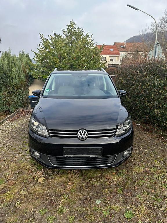 Schwarz Gebraucht 2012 VW Touran Highline Van / Kleinbus | 9.500 € (Fairer Preis) - Bild 1/4