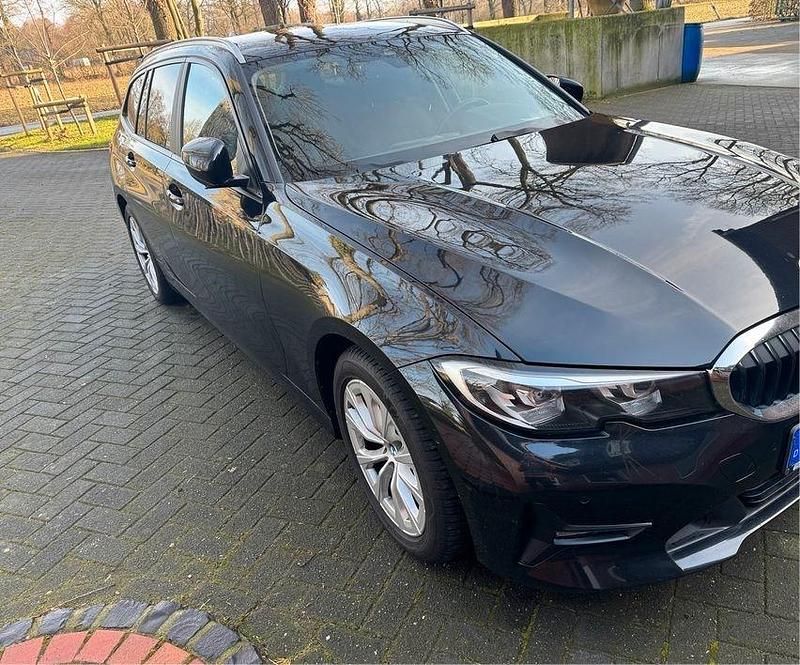 Gebraucht BMW 318 Advantage 150 PS (110 kW) 2020 Schwarz Kombi