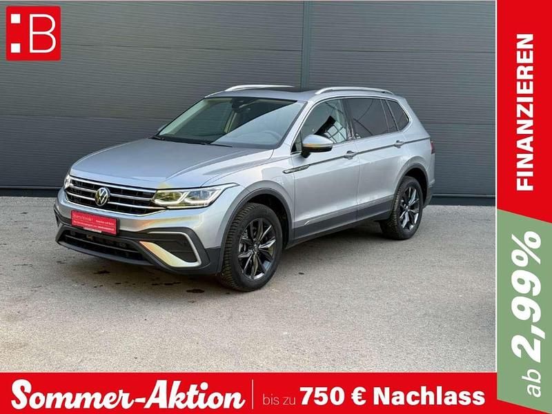 Silber Gebraucht 2023 VW Tiguan Allspace Sound SUV | 41.350 € (Fairer Preis) - Bild 1/3