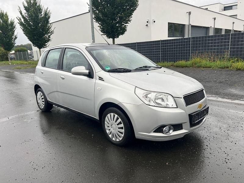 Gebraucht Chevrolet Aveo LT 101 PS (74 kW) 2008 Silber Kleinwagen