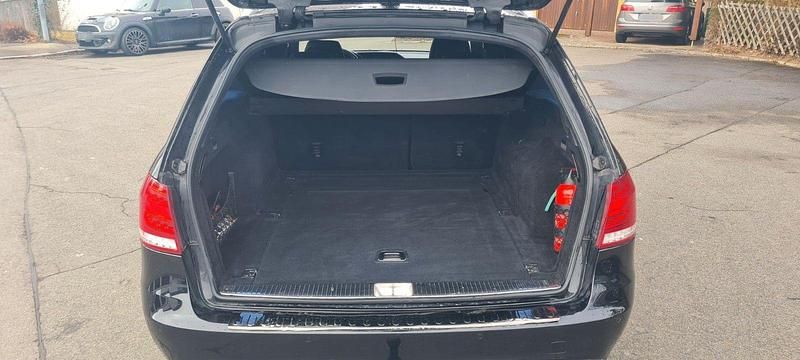 Gebraucht Mercedes E220 Avantgarde 170 PS (125 kW) 2013 Schwarz Kombi
