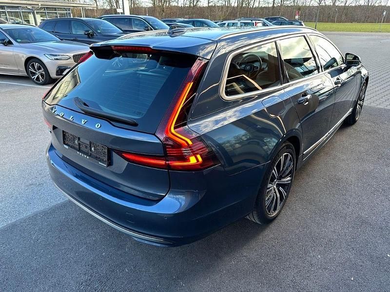 Gebraucht Volvo V90 Inscription 341 PS (250 kW) 2020 Blau Kombi