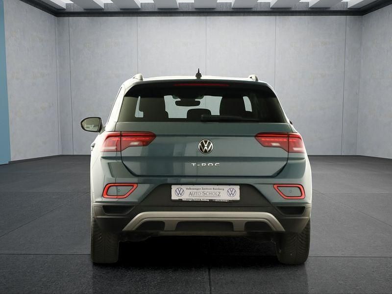 Gebraucht VW T-Roc 150 PS (110 kW) 2024 Blau SUV