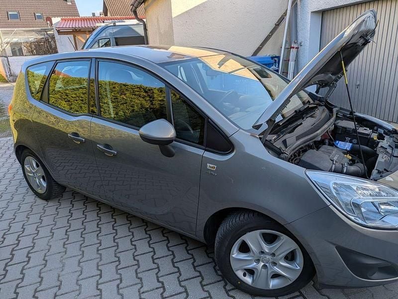 Gebraucht Opel Meriva Active 120 PS (88 kW) 2013 Van / Kleinbus