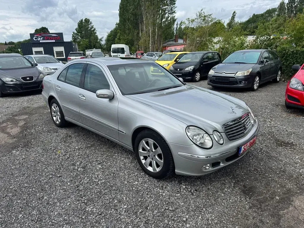 Gebraucht Mercedes E240 Elegance 177 PS (130 kW) 2004 Silber Limousine