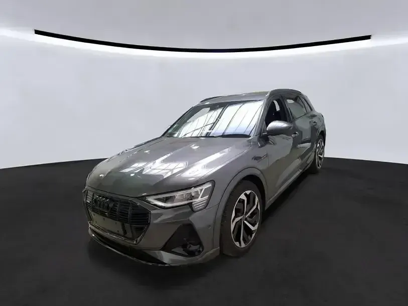 Gebraucht Audi e-tron S-Line 230 kW (313 PS) 2022 Daytonagrau perleffekt SUV