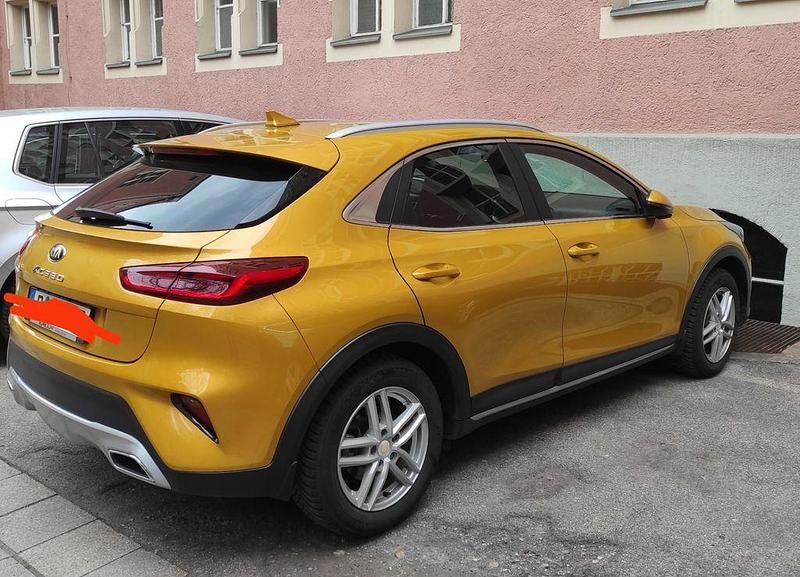 Gebraucht Kia XCeed Xdition 160 PS (117 kW) 2021 Gold SUV