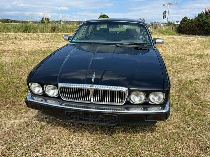 Gebraucht Jaguar XJ40 222 PS (163 kW) 1990 Schwarz Limousine