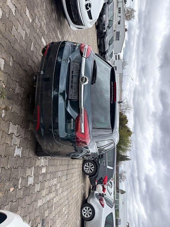 Gebraucht Opel Insignia Edition 140 PS (102 kW) 2014 Grün Kombi