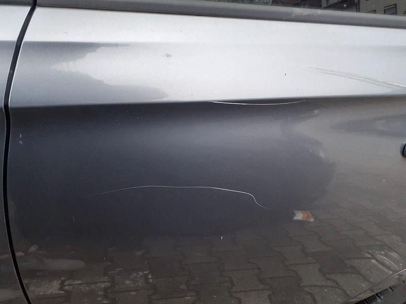 Gebraucht Opel Corsa Color Edition 90 PS (66 kW) 2018 Grau Kleinwagen