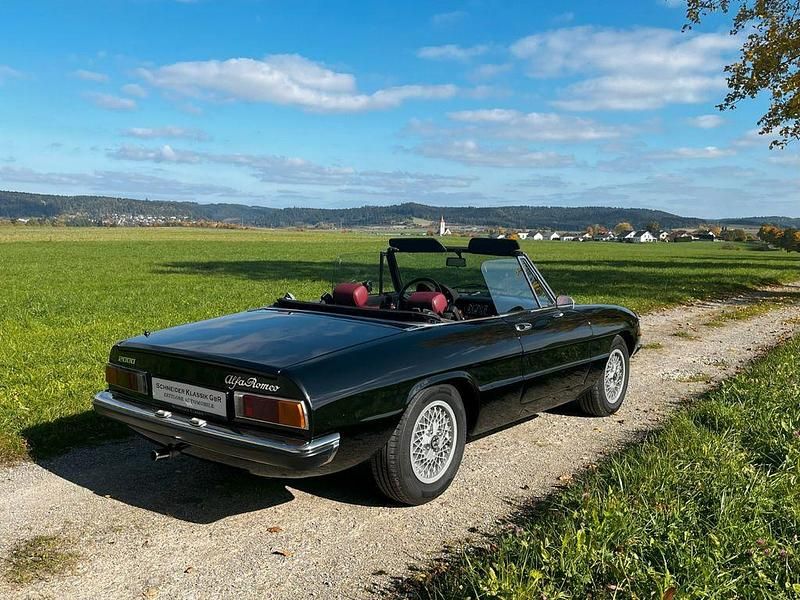 Gebraucht Alfa Romeo Spider Veloce 126 PS (92 kW) 1981 Schwarz Cabrio