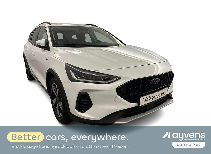 Weiß Gebraucht 2022 Ford Focus Active Limousine | 17.480 € (Guter Preis) - Bild 1/4