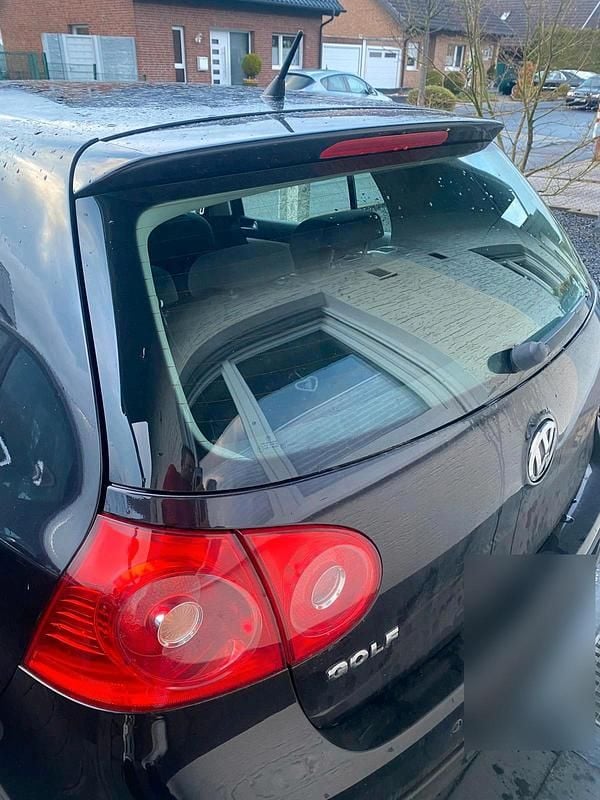Gebraucht VW Golf V 115 PS (84 kW) 2007 Schwarz Kleinwagen
