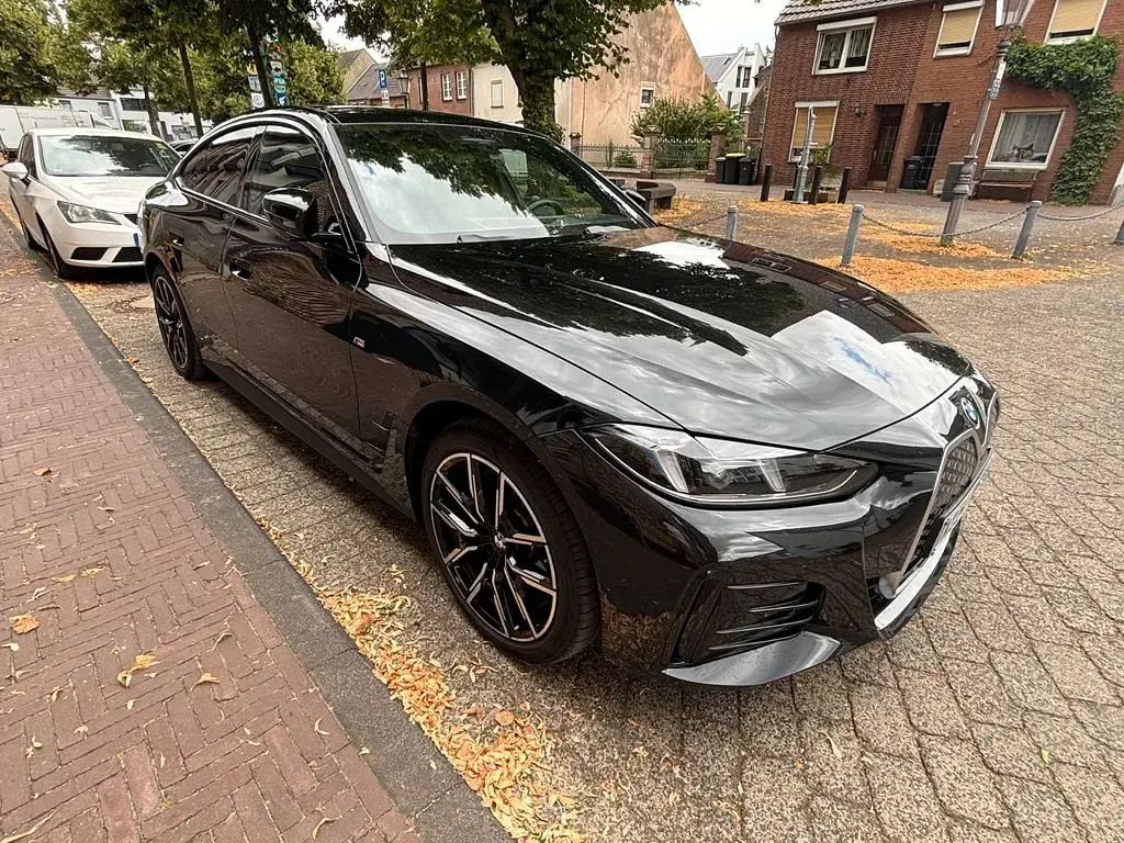 Gebraucht BMW i4 M Sport 250 kW (340 PS) 2025 Schwarz Limousine