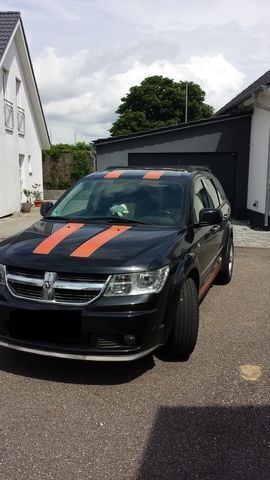 Schwarz metallic Gebraucht 2010 Dodge Journey SUV | 11.000 € - Bild 1/4