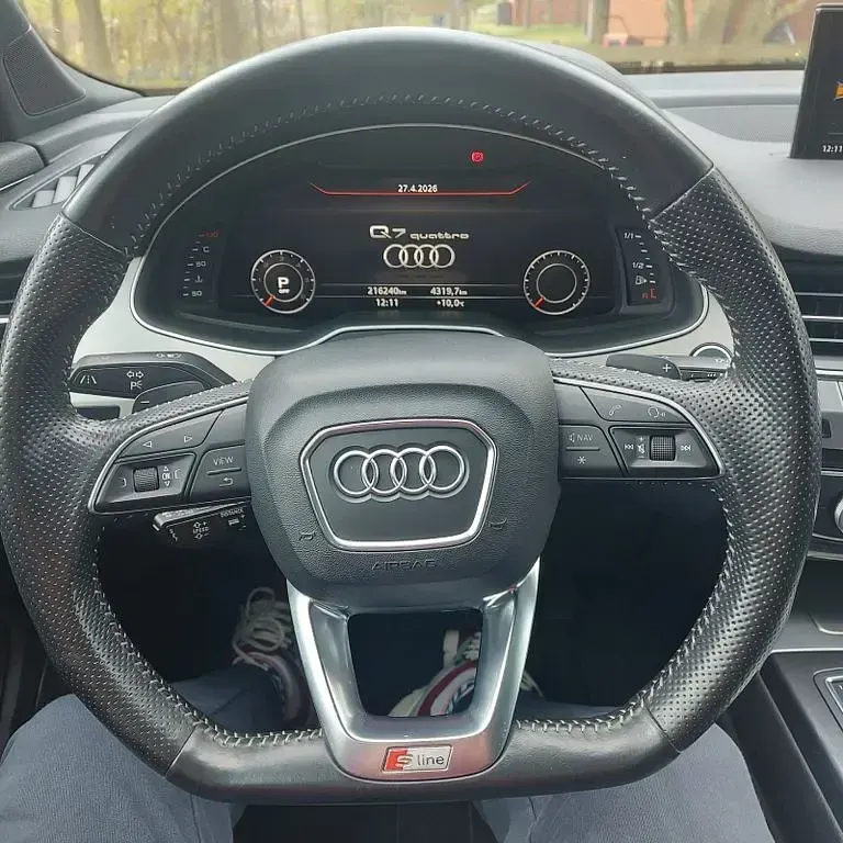 Używany Audi Q7 S-Line 272 KM (200 kW) 2016 Biały SUV