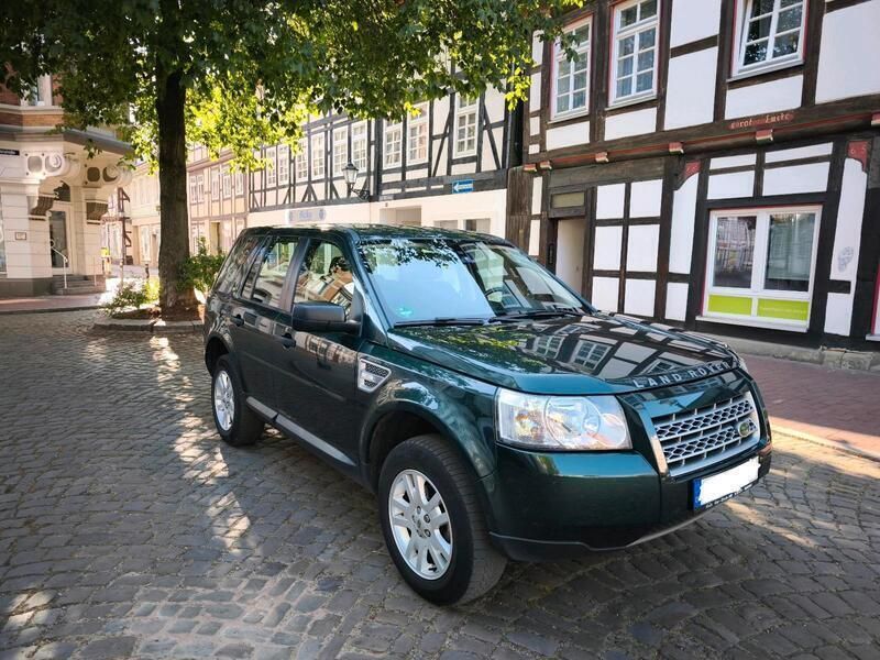 Grün Gebraucht 2009 Land Rover Freelander 2 SUV | 4.500 € - Bild 1/4