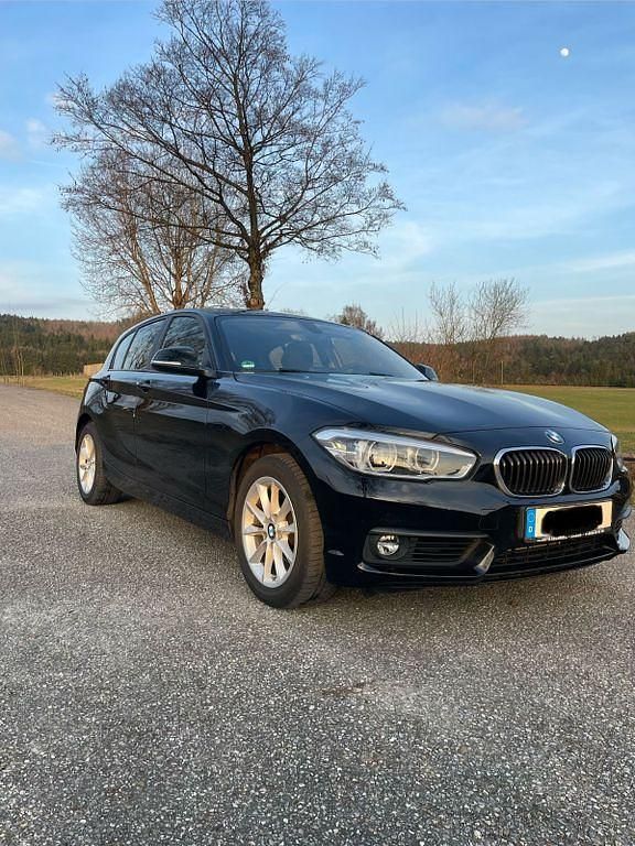 Gebraucht BMW 118 136 PS (100 kW) 2018 Schwarz Kleinwagen