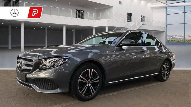 Selenitgrau Gebraucht 2018 Mercedes E200 Avantgarde Limousine | 24.990 € (Superpreis) - Bild 1/4