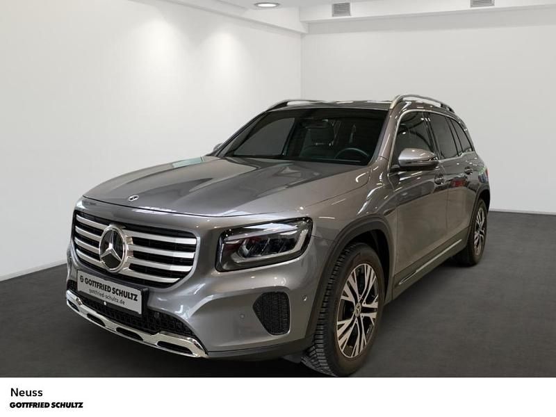 Mountaingrau met. Gebraucht 2024 Mercedes GLB180 SUV | 37.750 € (Fairer Preis) - Bild 1/4