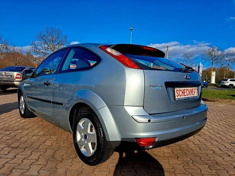 Gebraucht Ford Focus 101 PS (74 kW) 2005 Grau Limousine