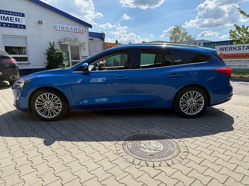 Second-hand Ford Focus 150 CP (110 kW) 2020 Albastru Berlinǎ
