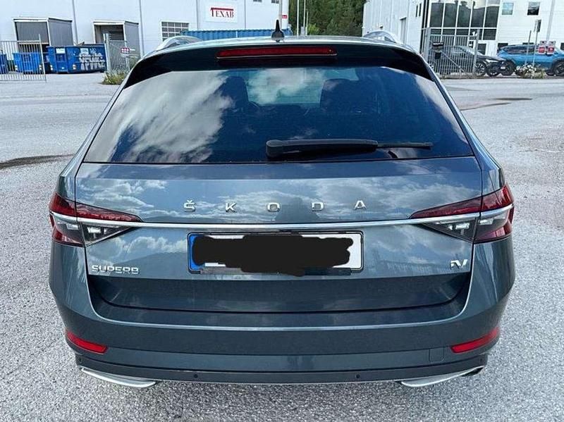 Gebraucht Skoda Superb Best of 160 PS (117 kW) 2019 Blau Kombi