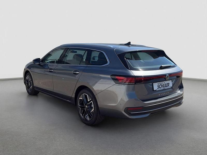Gebraucht VW Passat Business 150 PS (110 kW) 2025 Grau (diabasgrau metallic) Kombi