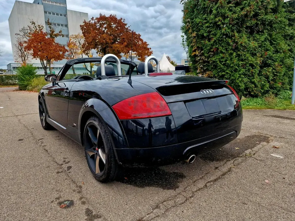 Gebraucht Audi TT Roadster 190 PS (139 kW) 2005 Schwarz Cabrio
