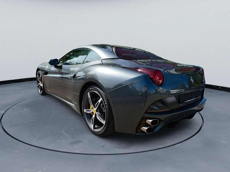 Gebraucht Ferrari California 460 PS (338 kW) 2010 Grau Cabrio