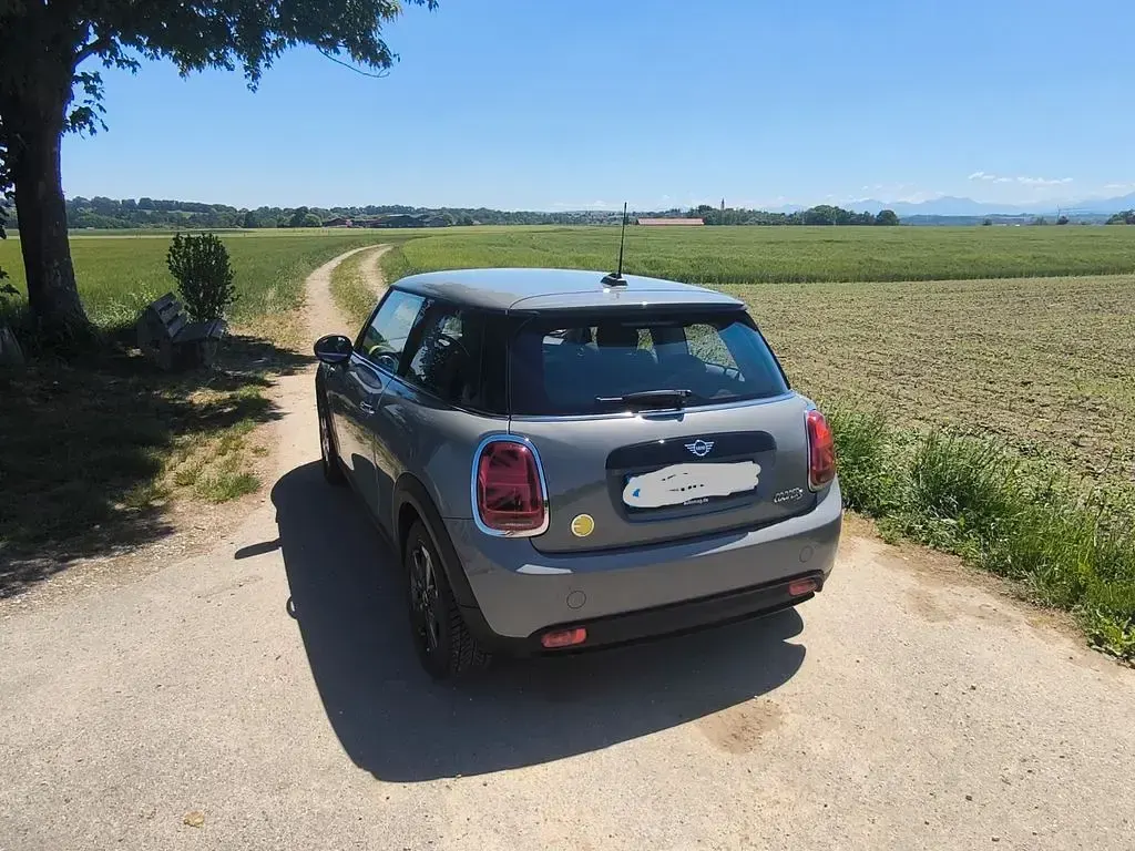 Gebraucht Mini Cooper SE Essential 135 kW (184 PS) 2021 Grau Kleinwagen