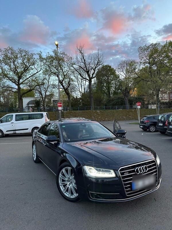 Gebraucht 2015 Audi A8 Comfort Limousine | 25.000 € (Etwas zu teuer) - Bild 1/4