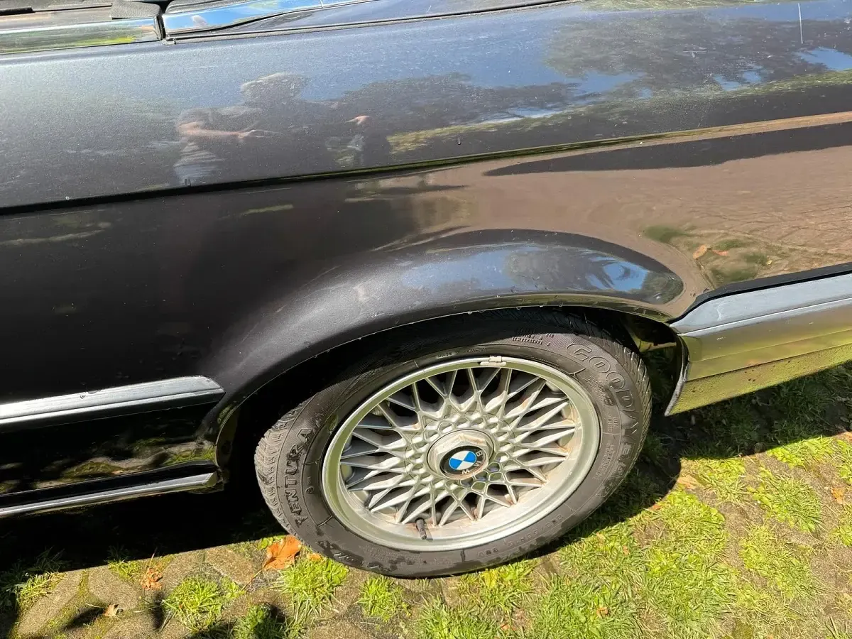 Gebraucht BMW 318 110 PS (80 kW) 1991 Schwarz Cabrio